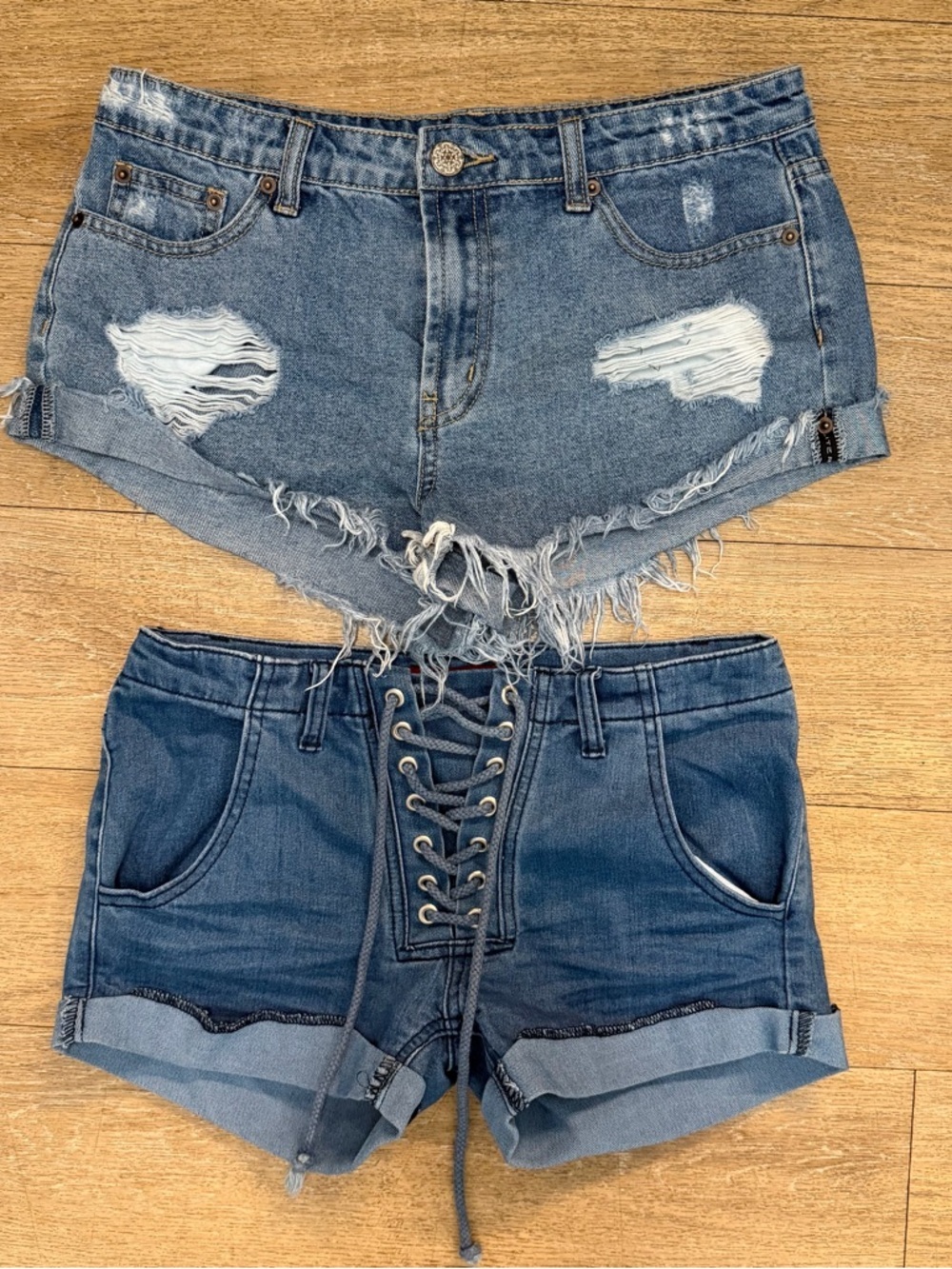 Signature Distressed Frayed & Lace-Up Denim Shorts - Blue size small bundle
